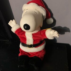 Gemmy Vintage Musical Santa Snoopy Figure Peanuts Character 12” Christmas